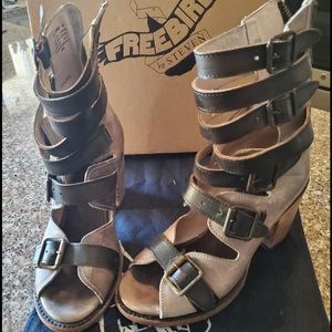 Freebird Bond sandals